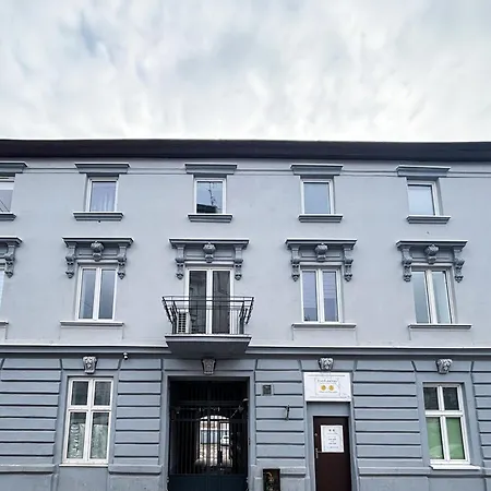 Urban Nest, Przytulne W Centrum Apartment *
